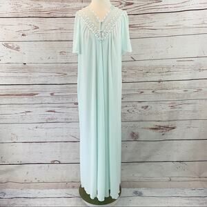 Shadowline vintage nightgown mint green lace 80s